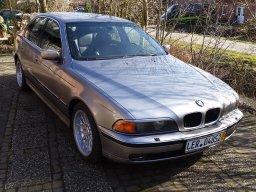 BMW E39 523i 1997